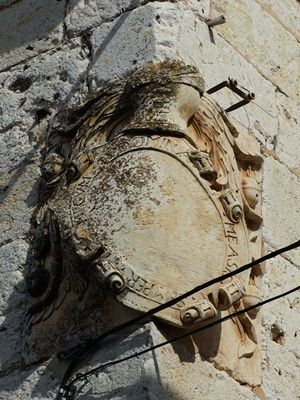 Pza. Bernardo Velasco Huidobro n.º 4. Palacio de Velasco