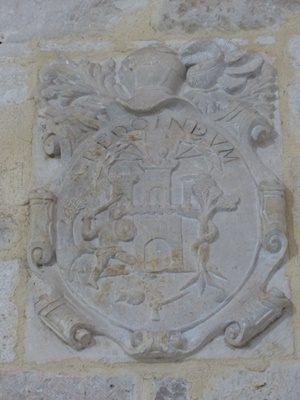 Escudo en la iglesia de San Lorenzo